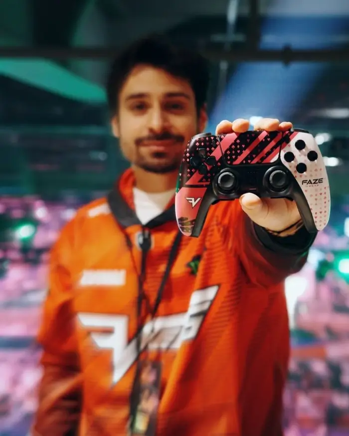 Signed Reflex PS5 Controller Giveaway