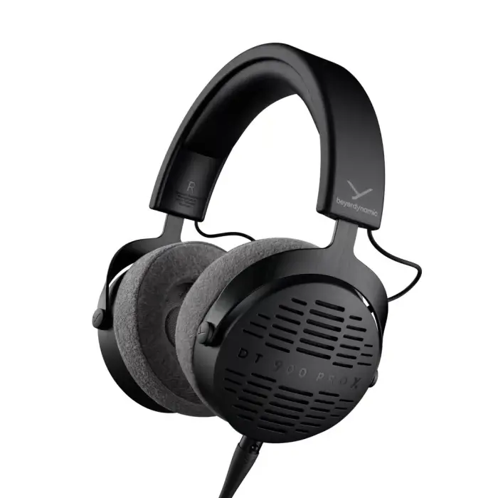 Beyerdynamic DT 900 Pro X Giveaway